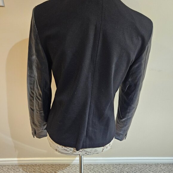 Black 3 pc suit w. faux leather accents - Picture 4 of 10